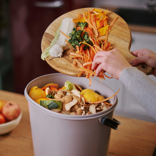Great Article on Composting Food Scraps from Food Revolution Network.