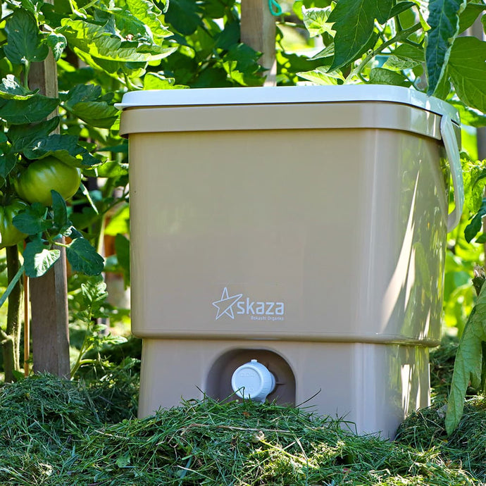 What types of waste are suitable for a Bokashi Bin?