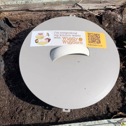 In-Ground Worm Farm Complete Kit – Turn Kitchen Waste into Living Soil (Raised Beds & Gardens)