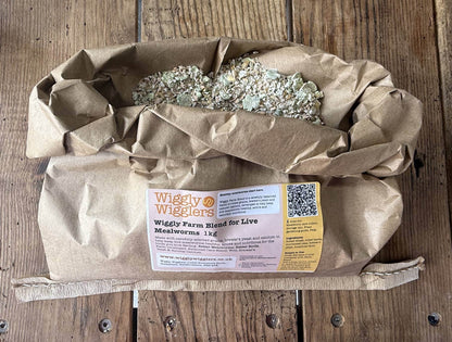 Wiggly Farm Blend for Live Mealworms