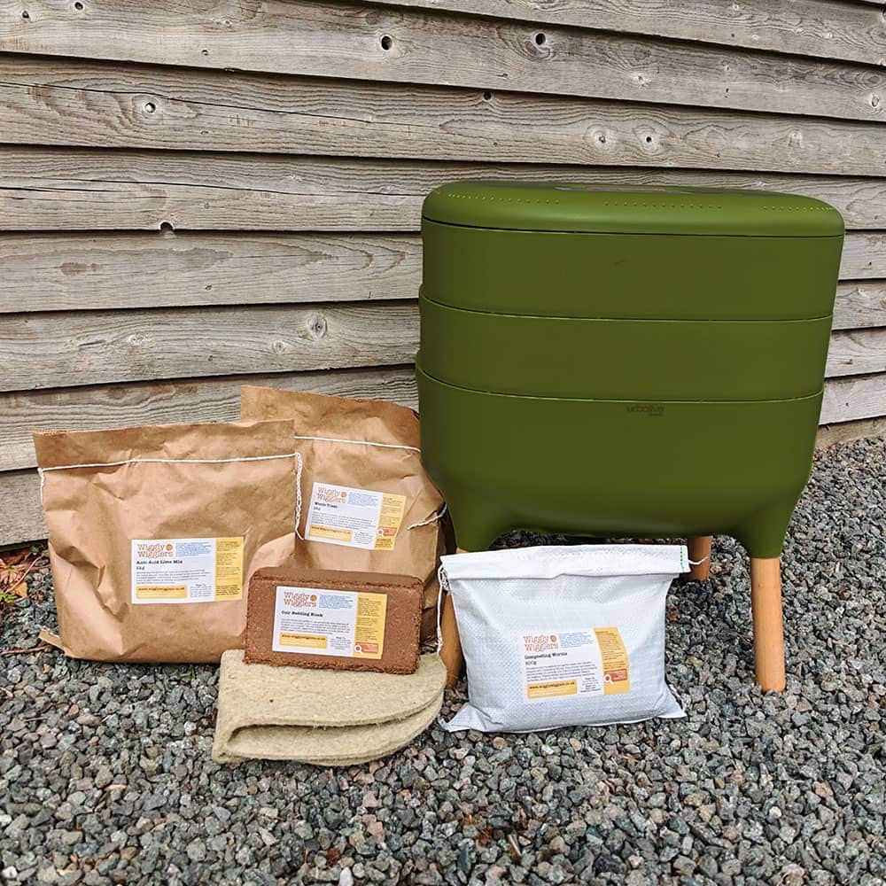 Wiggly Urbalive Worm Composter Wormery – OLIVE - Complete Kit + 2 extra Moisture Mats & Rock Dust FREE