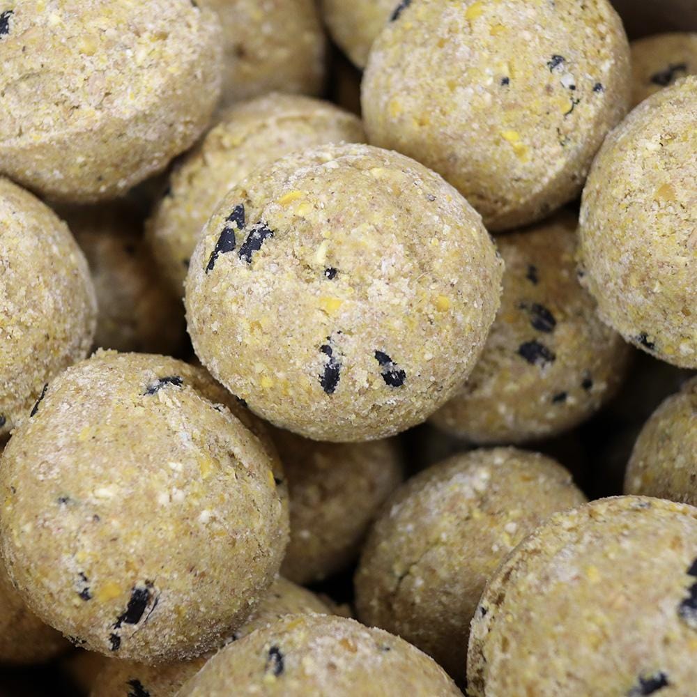 Birdfood 9kg British Maize Fatballs