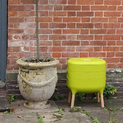 Composting LBF Urbalive Worm Composter Wormery From Wiggly Wigglers - 20 Litre Lime | Unit + Starter Pack